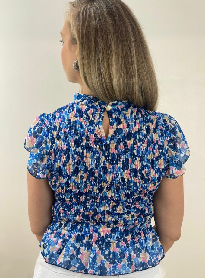Blusa estampada azul elástica