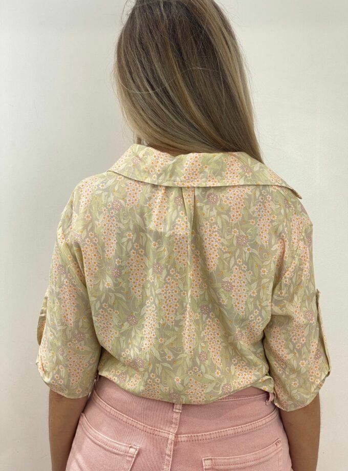 Camisa estampada de flores