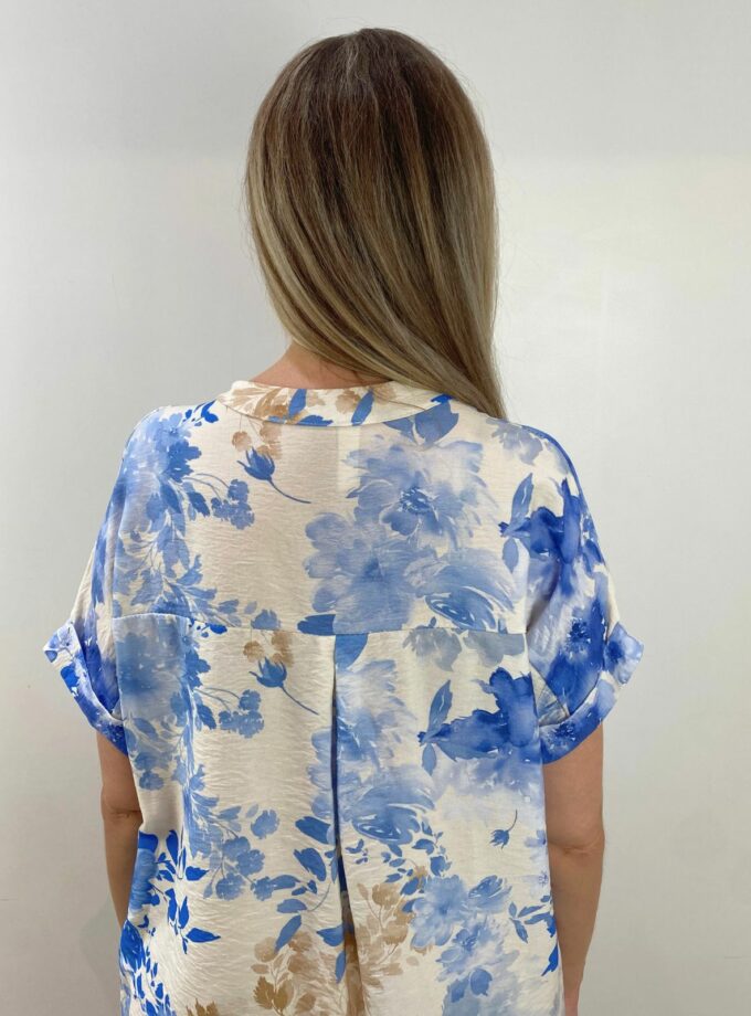 Blusa estampada hojas azul
