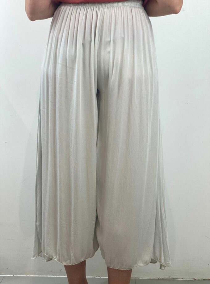 Pantalón blanco pata ancha