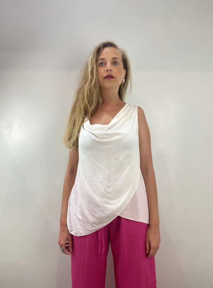 Blusa cuello caído cruzada blanca