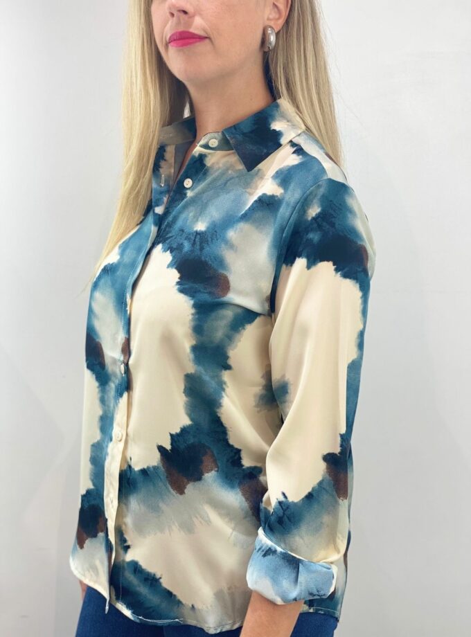 Camisa estampada difuminada azul