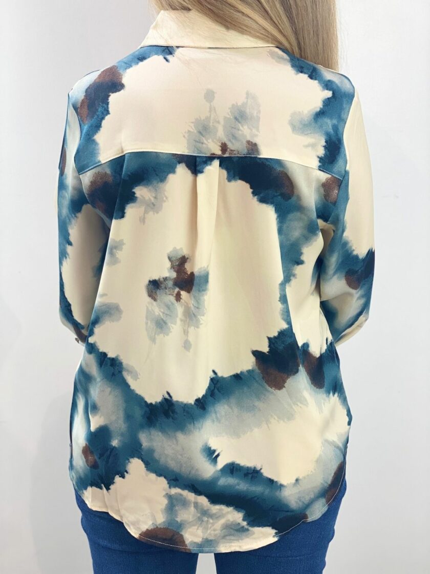 Camisa estampada difuminada azul