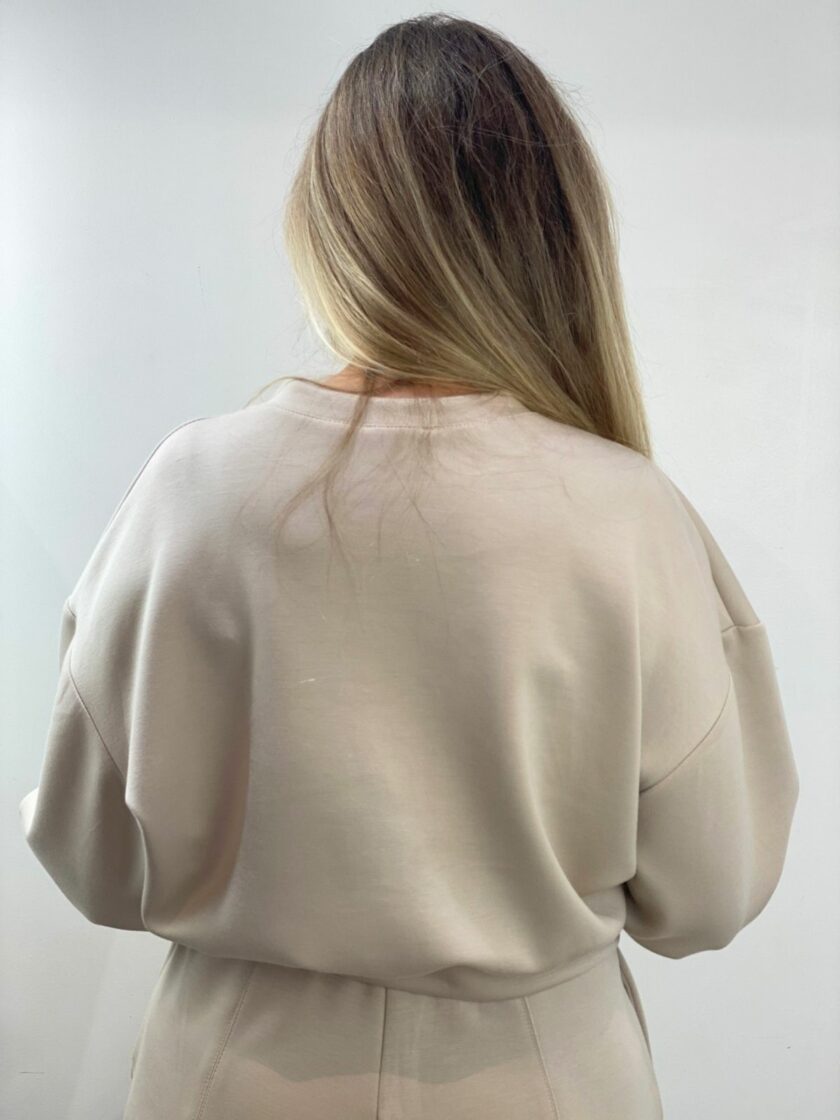 Sudadera corta beige
