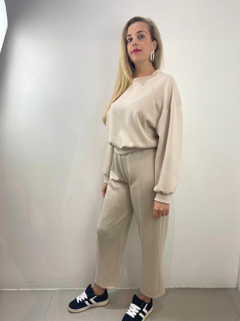 Sudadera corta beige