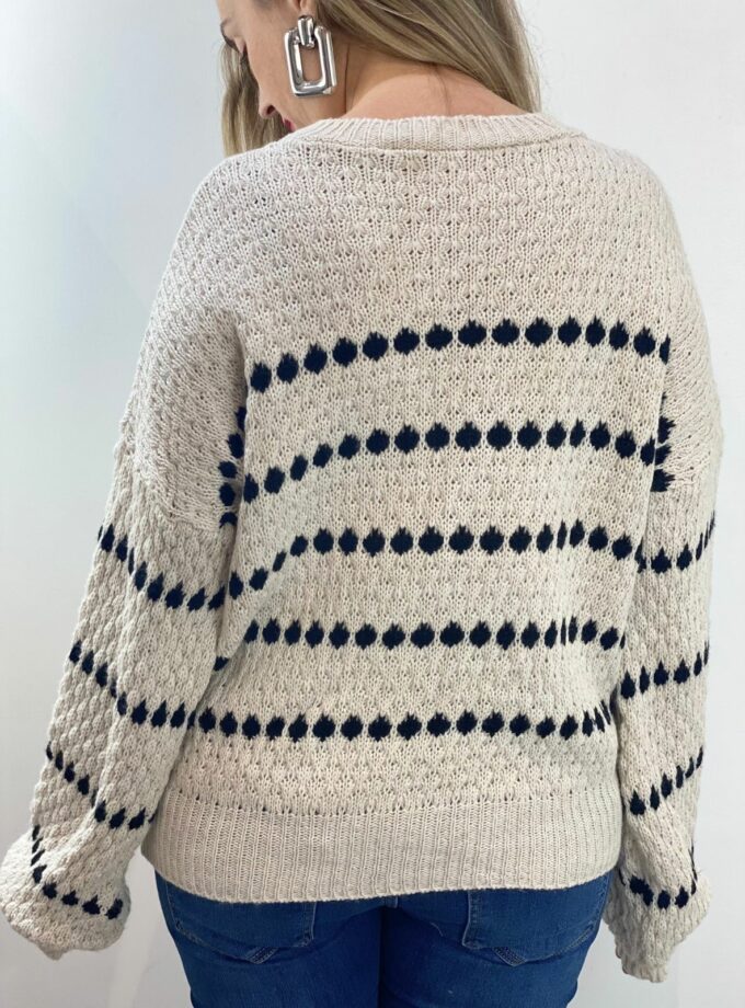 Jersey beige calado dibujo negro