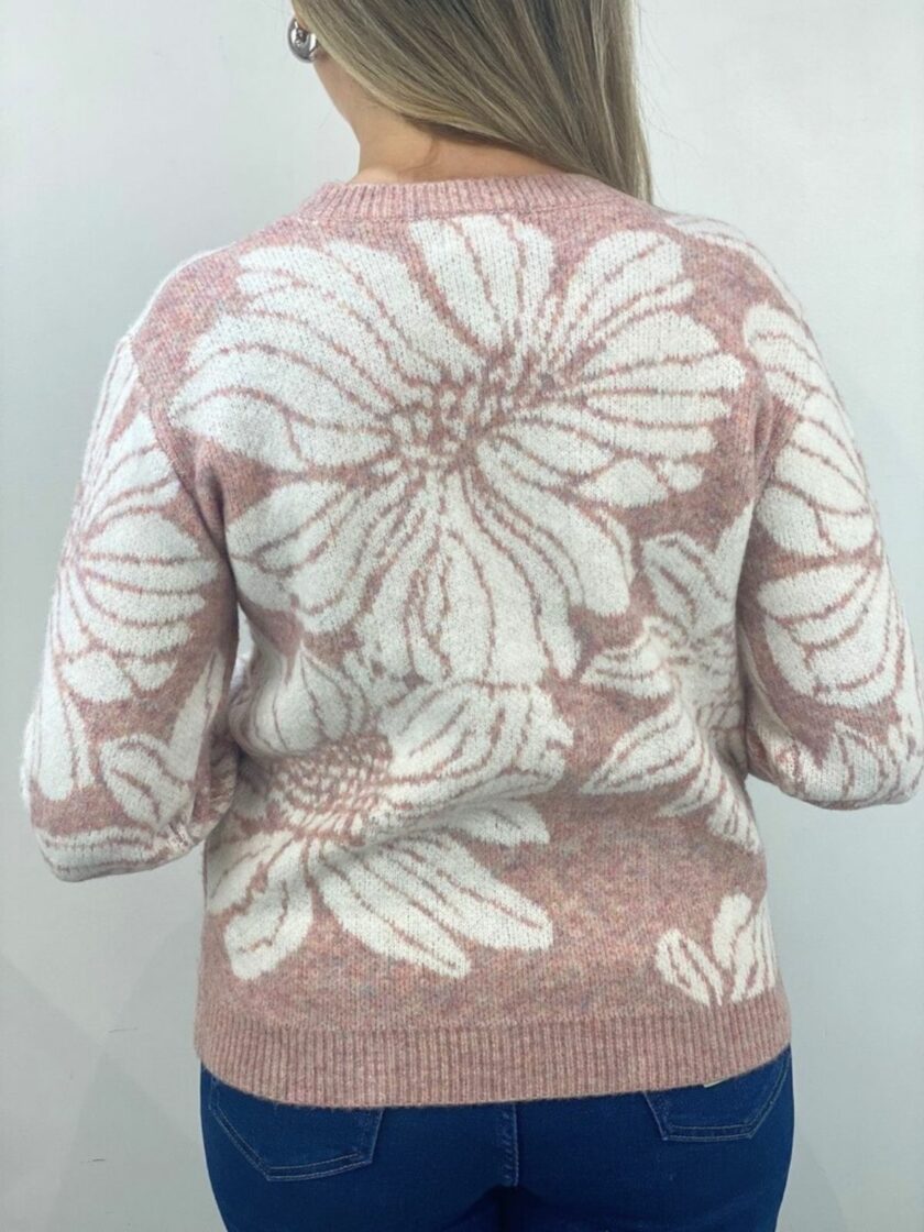 Jersey de punto rosa con flores beige
