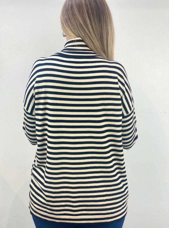 Jersey de rayas beige y negro cuello vuelto