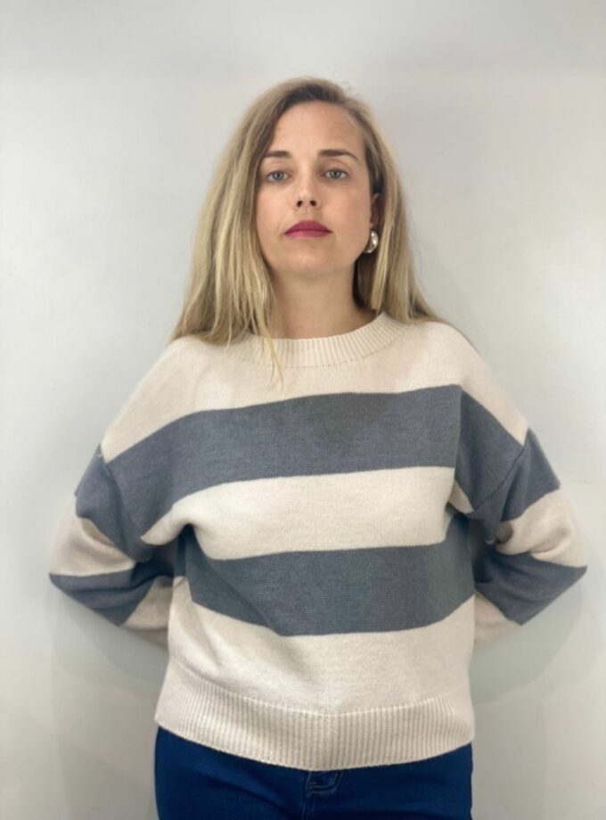 Jersey de rayas gris corto