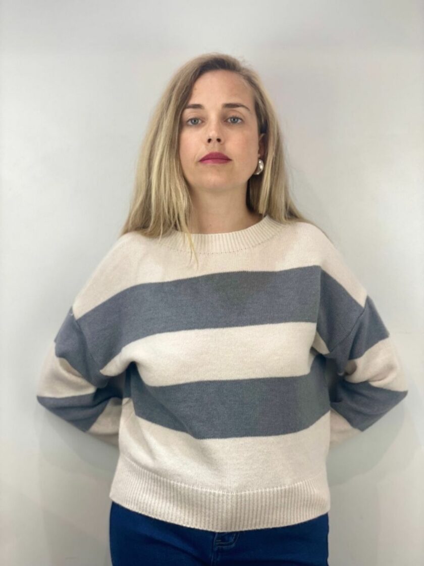 Jersey de rayas gris corto