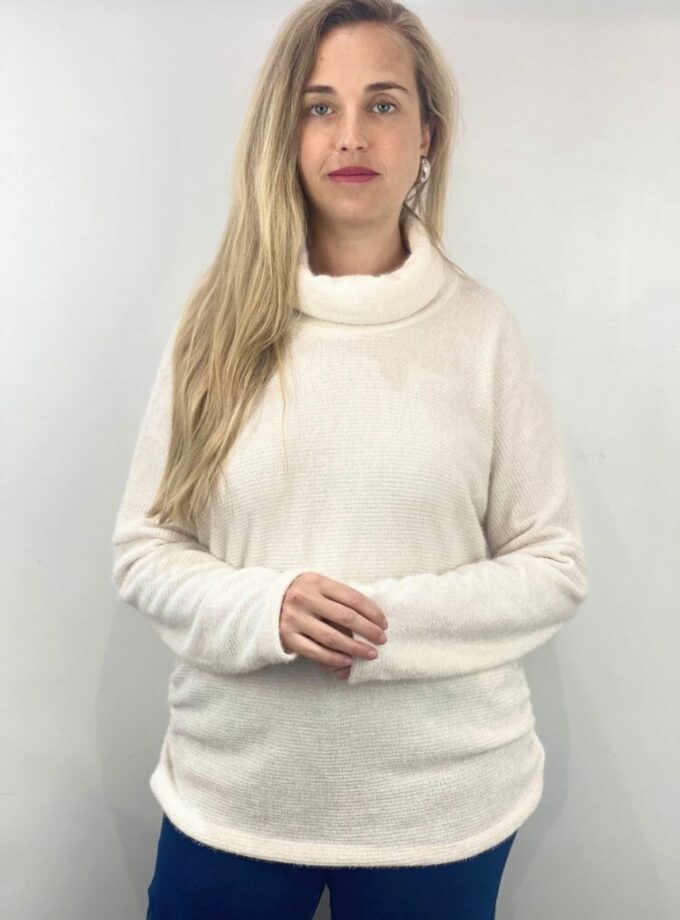 Jersey cuello vuelto suave