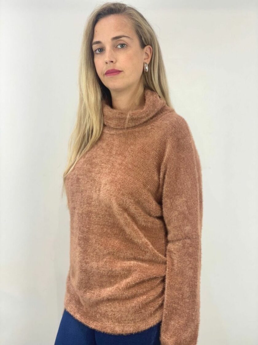 Jersey cuello vuelto suave