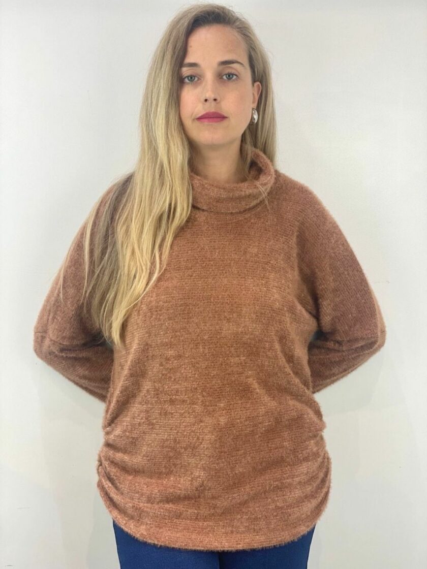 Jersey cuello vuelto suave