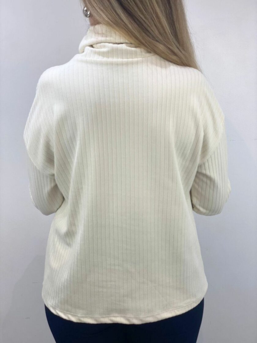 Camiseta cuello vuelto canalé