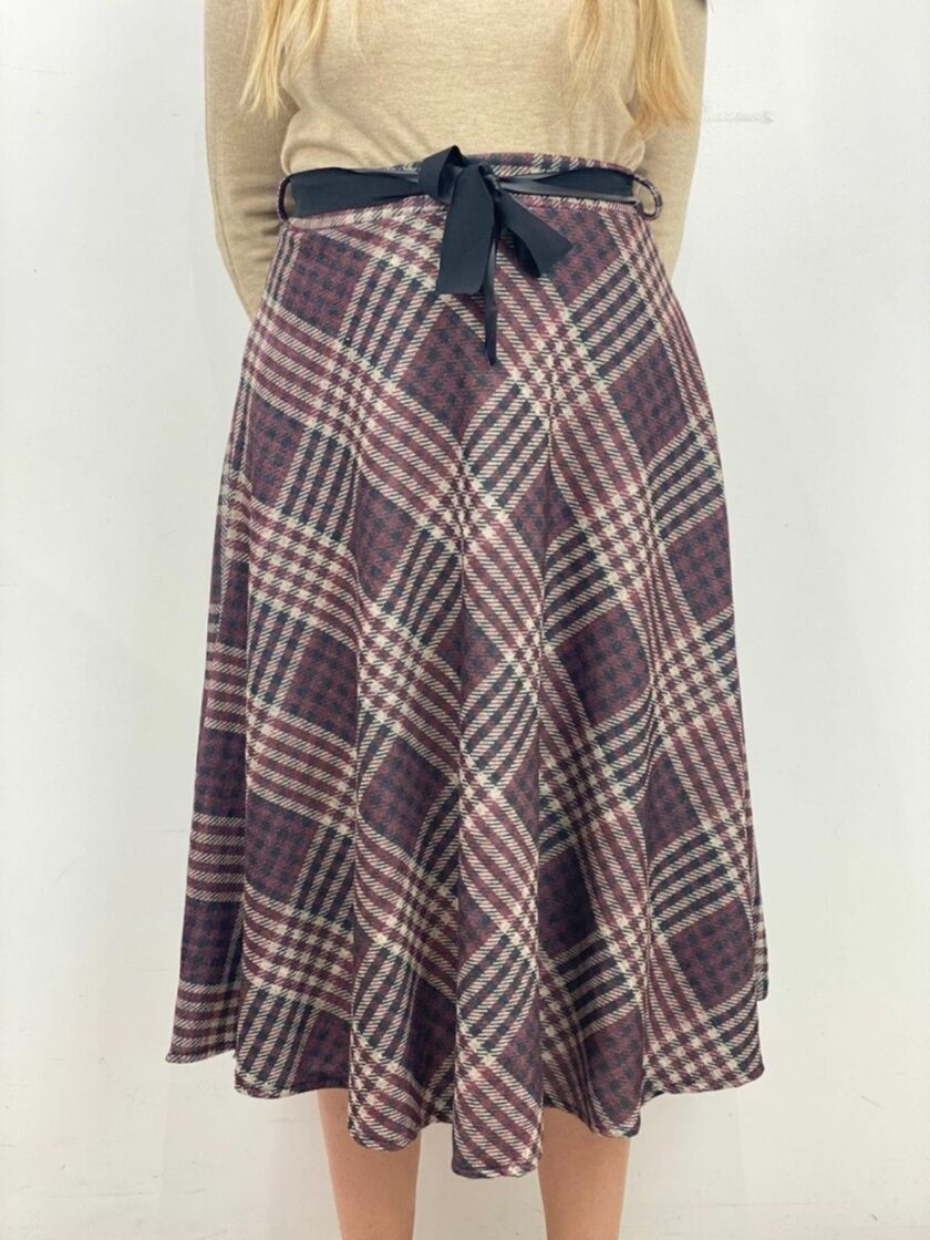 Falda midi estampada cuadros