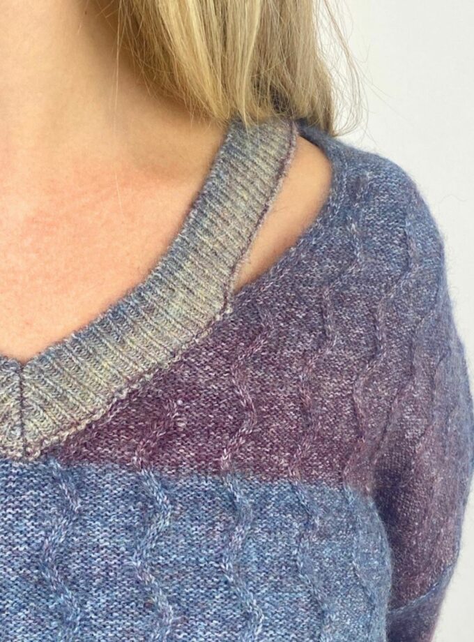 Jersey multicolor fleco cuello pico