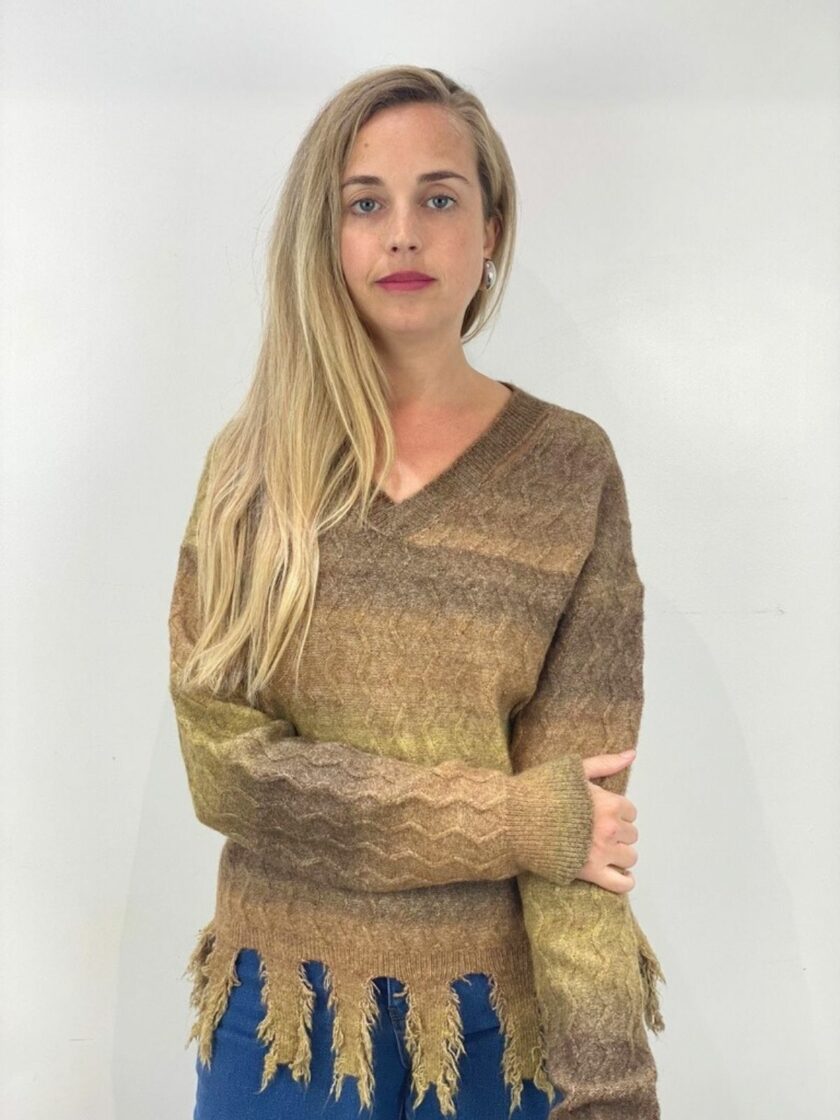 Jersey multicolor fleco cuello pico