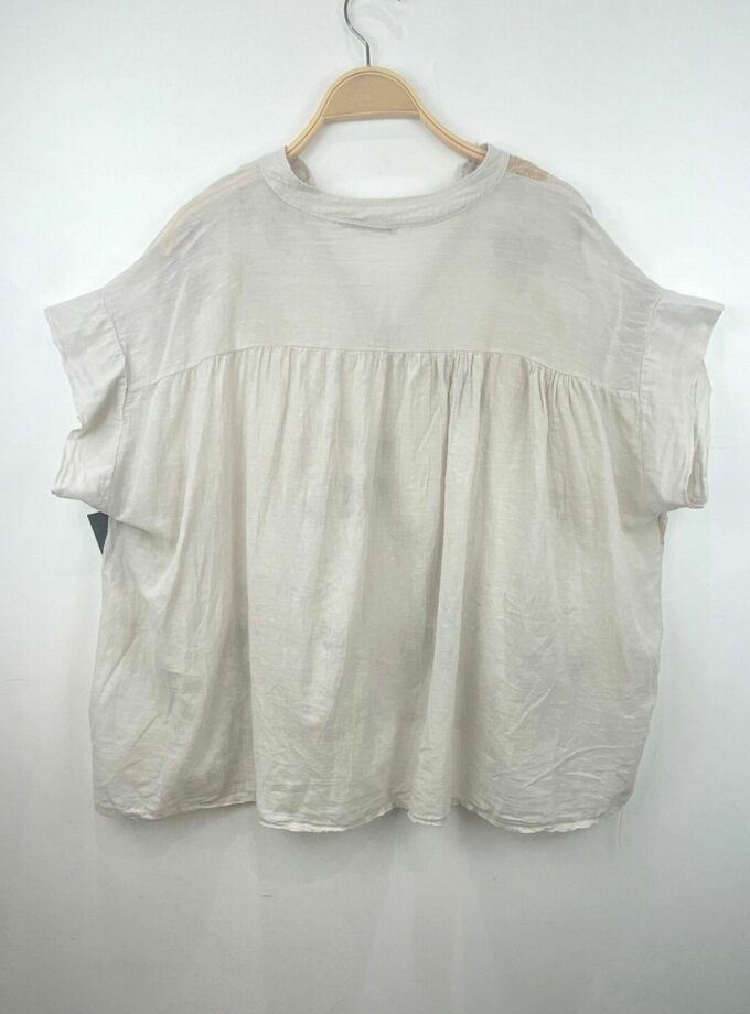 Camiseta manga corta color beige