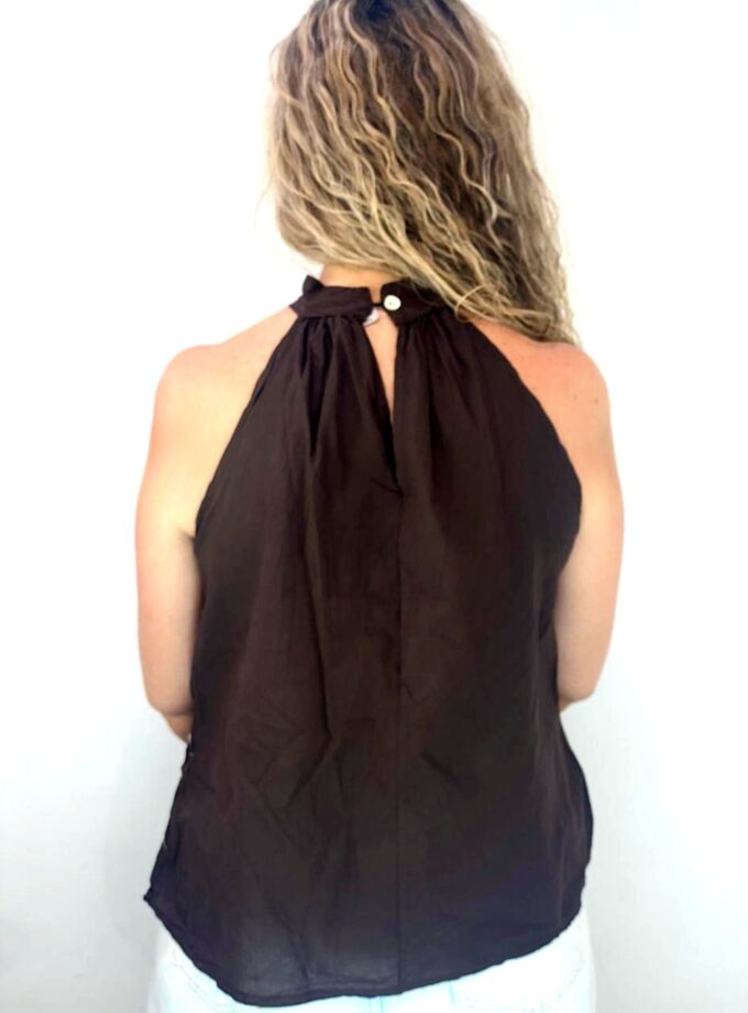 Blusa marrón bordada cuello halter