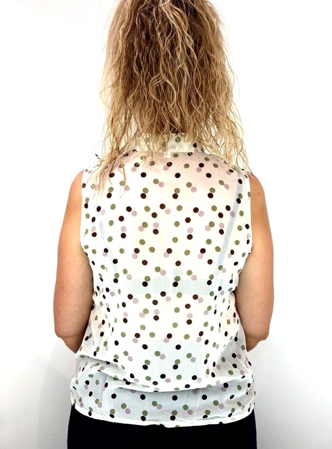 Blusa lunares con volante