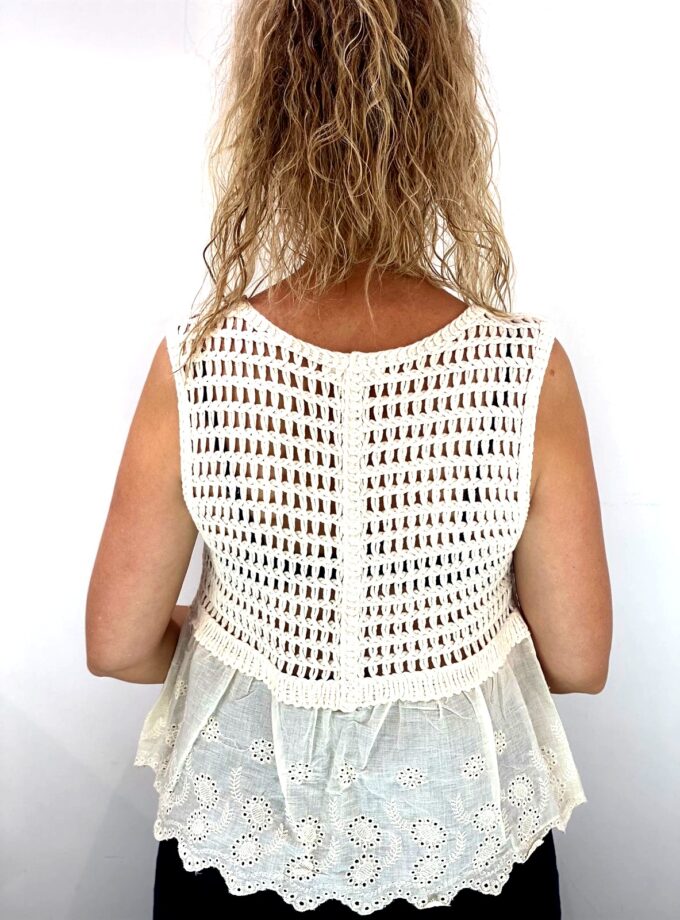 Chaleco croché abajo encaje