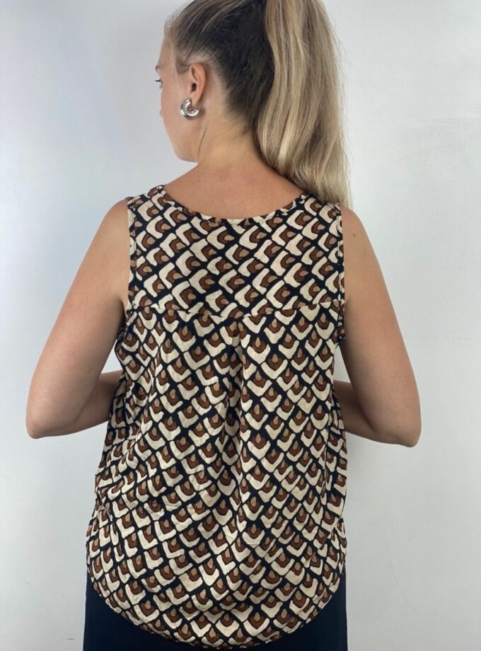 Blusa estampada negra