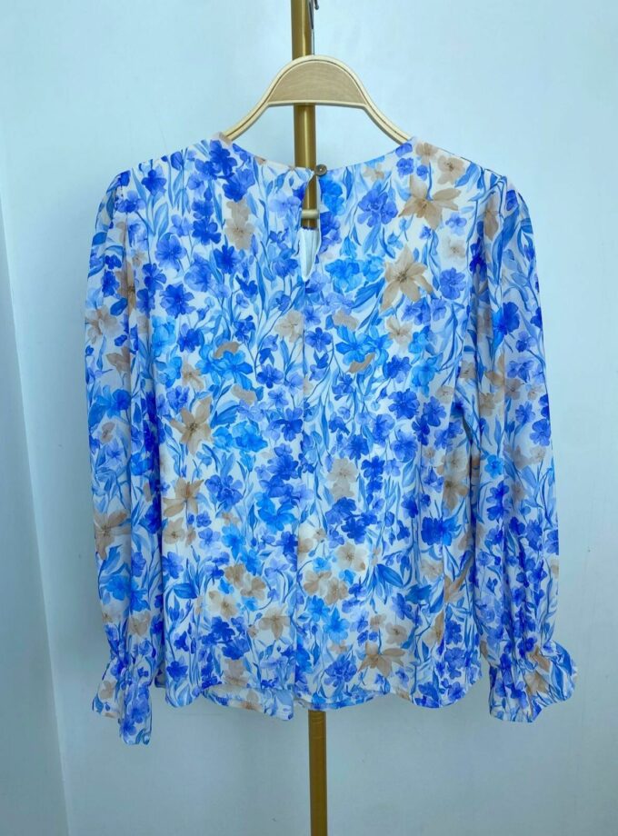 Blusa estampada flores azul